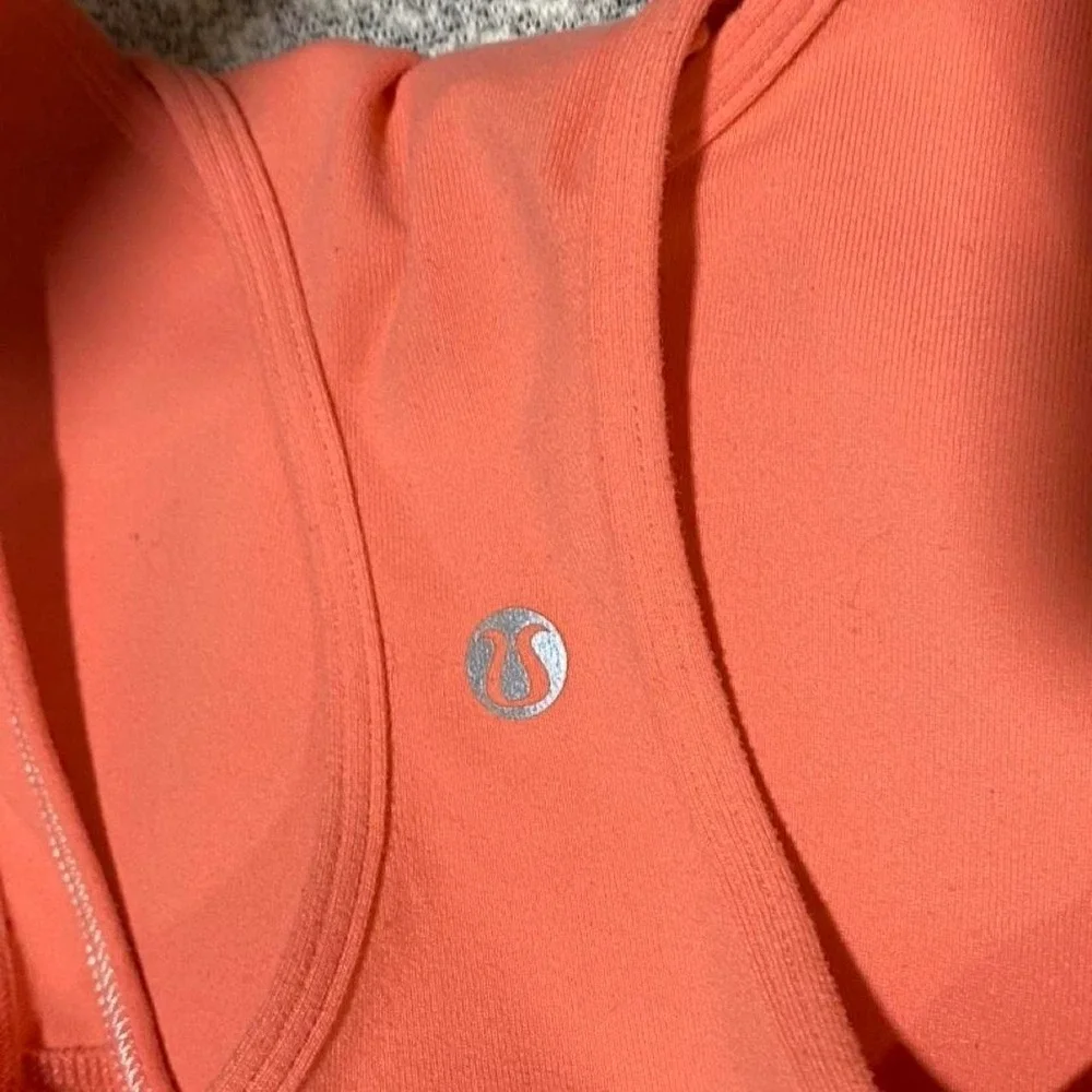 Lululemon Women's 6 rest less Yoga Active Top Orange. SKU-B243